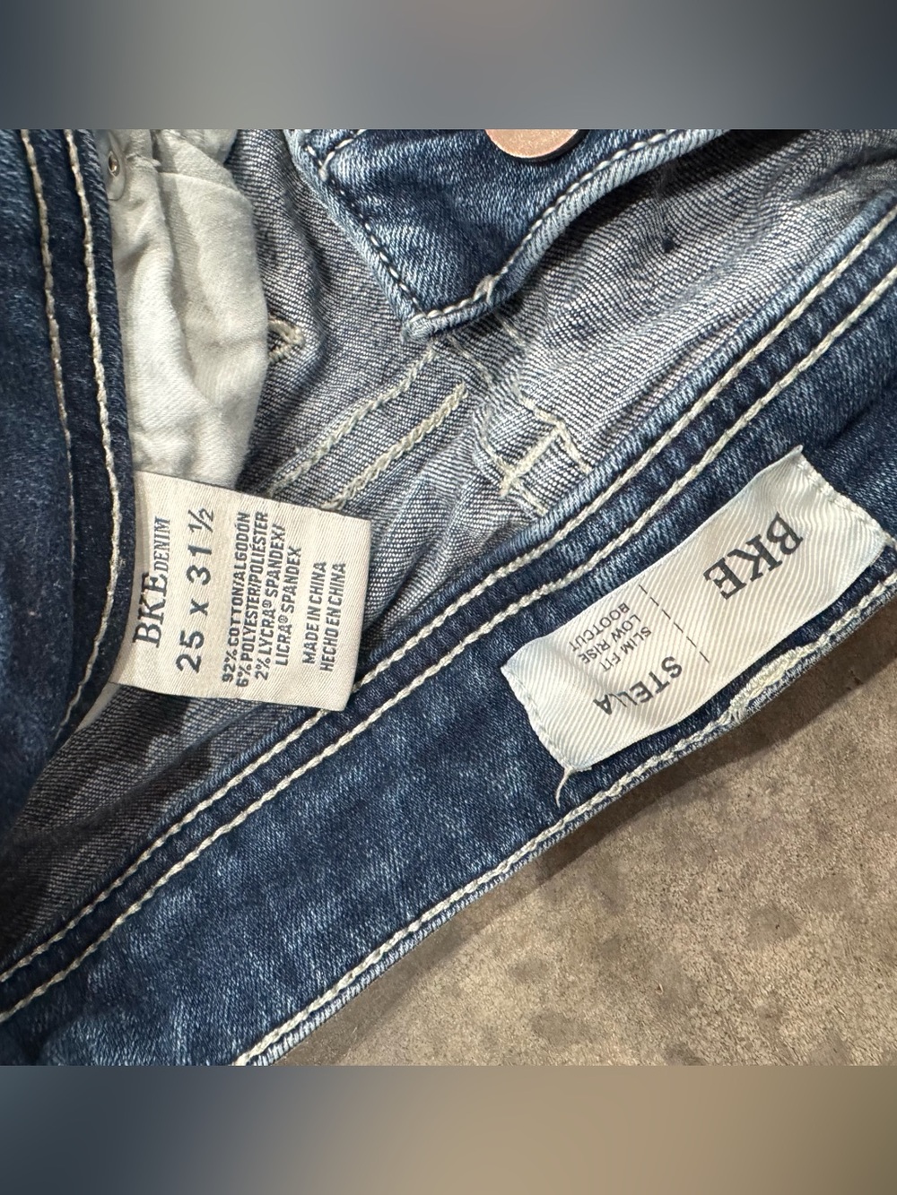 BKE Women's Medium Wash bootcut Jeans - Faded Blue 25x31.5 - Picture 2 of 3